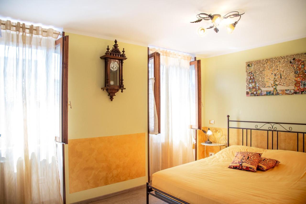 Ferienwohnung Klimt House Torri Del Benaco Exterior foto